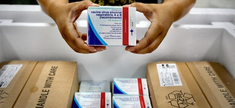 Vacina contra a Bronquiolite está disponível nas unidades de saúde de Campo Bom 1 Vacina contra a Bronquiolite está disponível nas unidades de saúde de Campo Bom