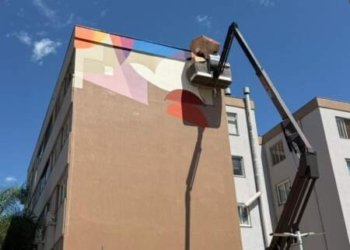 Projeto Galeria a Céu Aberto inaugura mural artístico no Centro 2 Projeto Galeria a Céu Aberto inaugura mural artístico no Centro