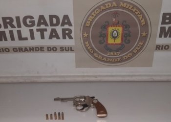 Homem é preso por posse ilegal de arma de fogo no bairro Quatro Colônias
