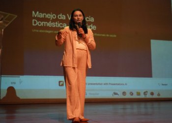 Encontro de profissionais da saúde debate violência contra a mulher
