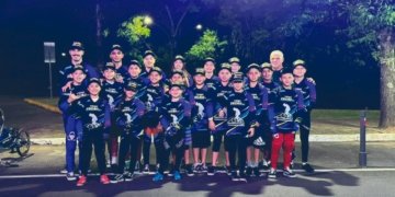 Atletas do Team Zecão W7 recebem uniformes personalizados reforçando a união da equipe de BMX