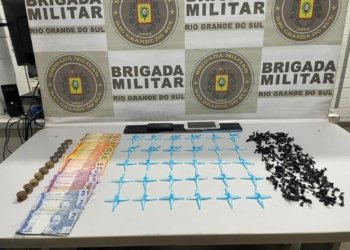 Mulher foi presa por tráfico de drogas no bairro Rio Branco