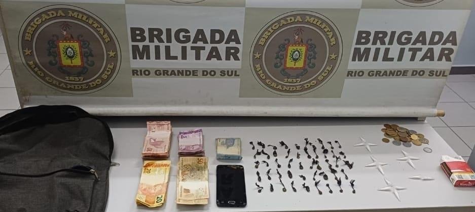 Homem é preso por tráfico de drogas no bairro Rio Branco