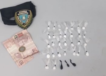 Homem é preso por tráfico de drogas no bairro Rio Branco