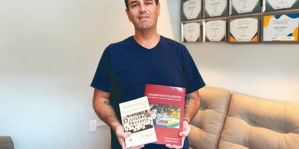 Professor campo-bonense José Edimar de Souza lança três livros sobre educação e memória no RS