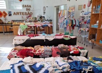 Promoções e horários diferenciados para a compra de presentes de Dia das Mães na Casa do Artesão