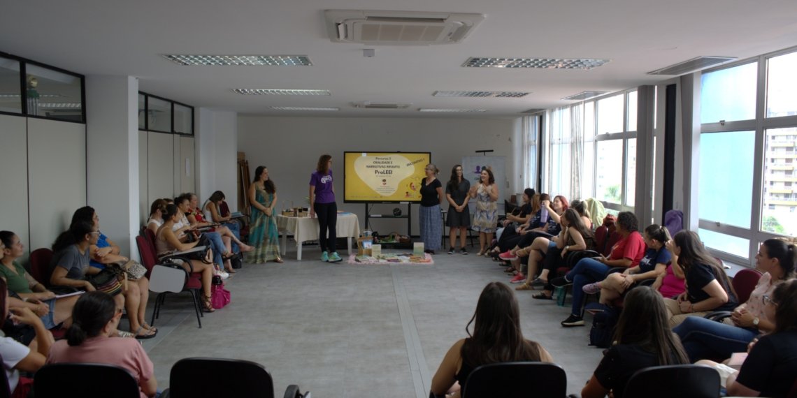 Professores recebem formação para fortalecer alfabetização na educação infantil