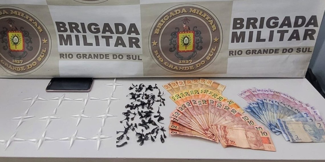 Homem é preso com drogas e dinheiro no bairro Rio Branco