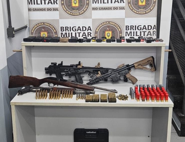 Fuzil, granada e arsenal de guerra são apreendidos em operação no bairro Celeste