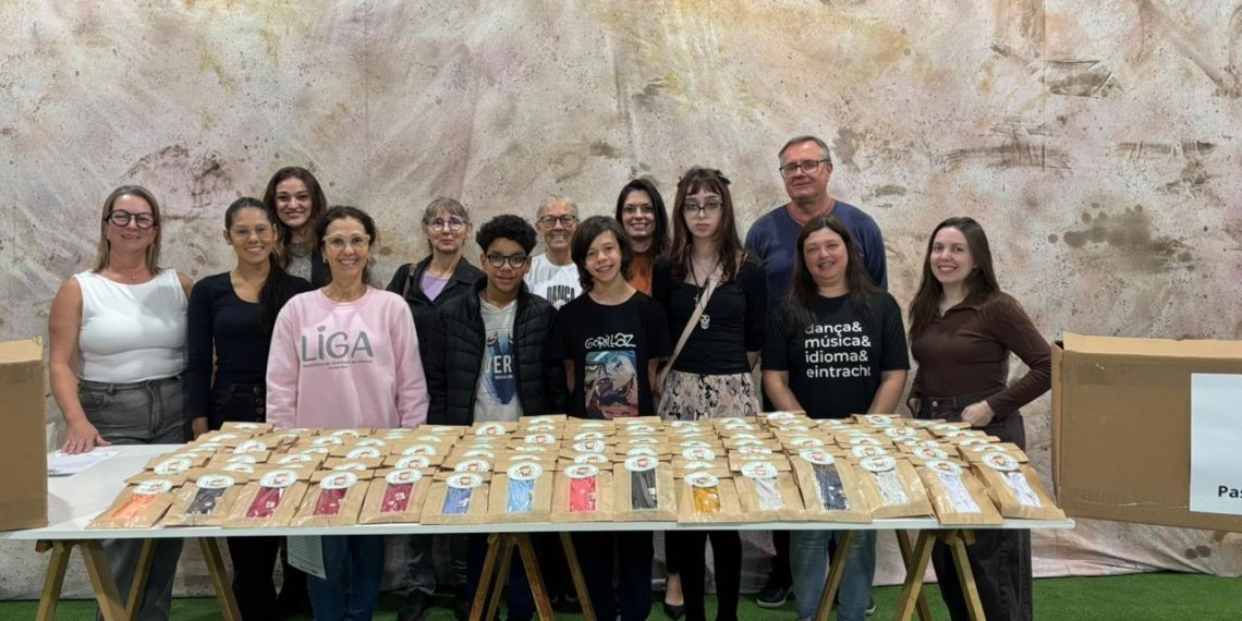 Projeto Frida transforma retalhos em roupas para mães e bebês no município