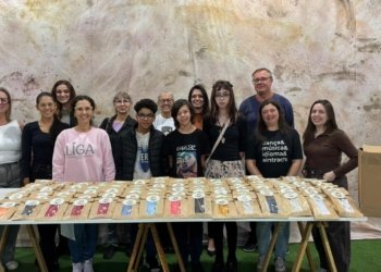 Projeto Frida transforma retalhos em roupas para mães e bebês no município