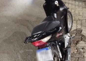 Motocicleta com registro de furto é recuperada durante abordagem