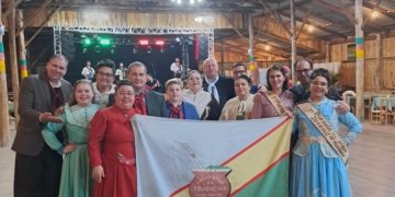 Amália conquista título inédito para o CTG Palanques da Tradição