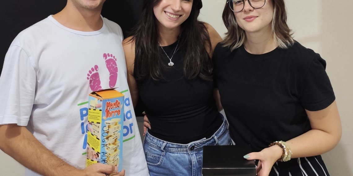 Estudantes de Psicologia da Feevale acompanham projeto Joga Aurora