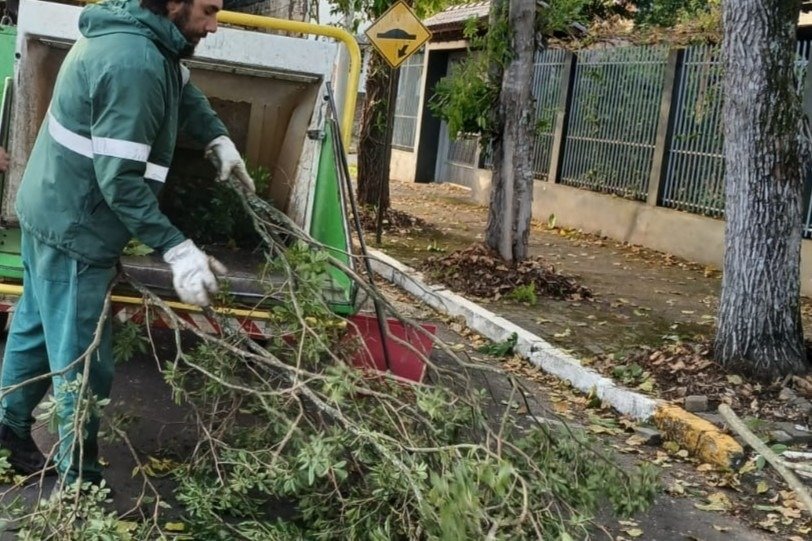 Quatro Colônias e Vila Brito recebem coleta de podas até o dia 10 de julho