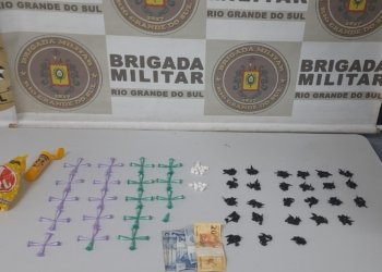 Brigada Militar prende dois homens e apreende drogas durante ação no bairro Rio Branco