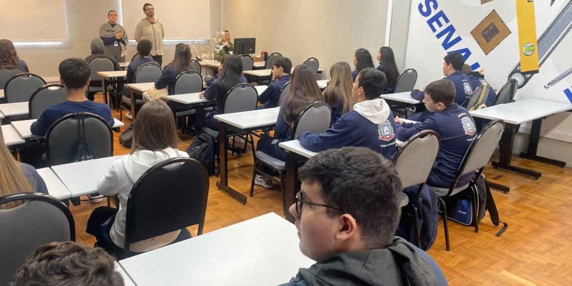 Trilhas de Aprendizagem amplia oportunidades para alunos da rede municipal