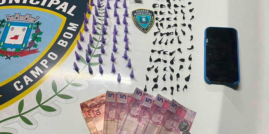 Homem é preso por tráfico de drogas durante patrulhamento da Guarda Municipal