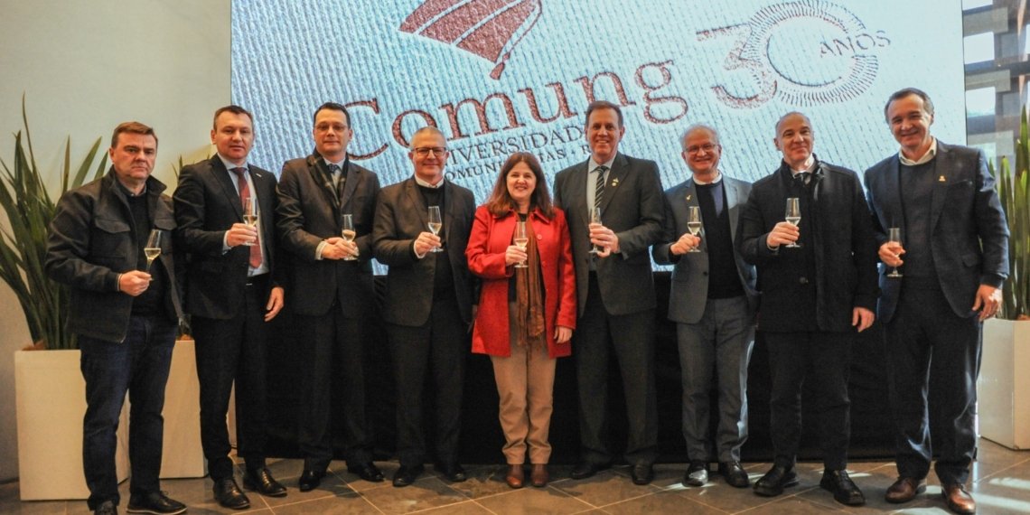 Comung celebra 30 anos destacando impacto das universidades comunitárias no desenvolvimento do RS
