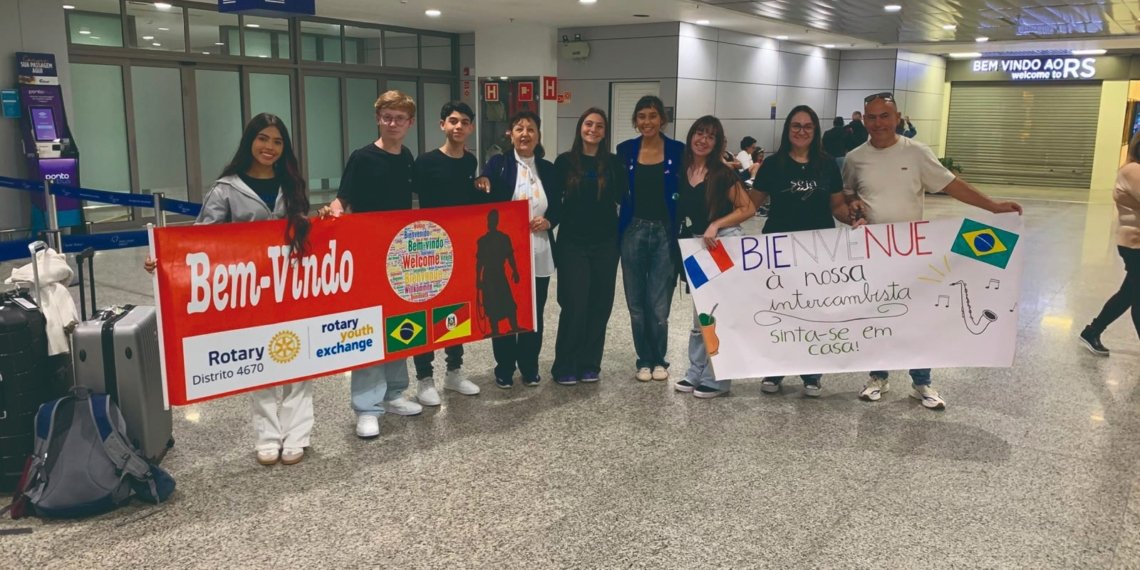 Entre dois países: Zoé deixa a França para viver um ano de novas experiências em Campo Bom