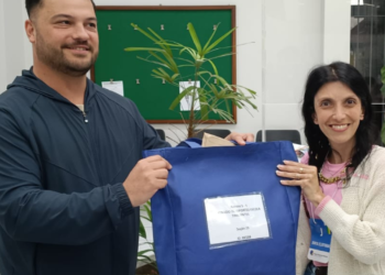 Primeira urna de Campo Bom chega ao cartório eleitoral